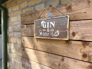 Gin and bear it- click for photo gallery